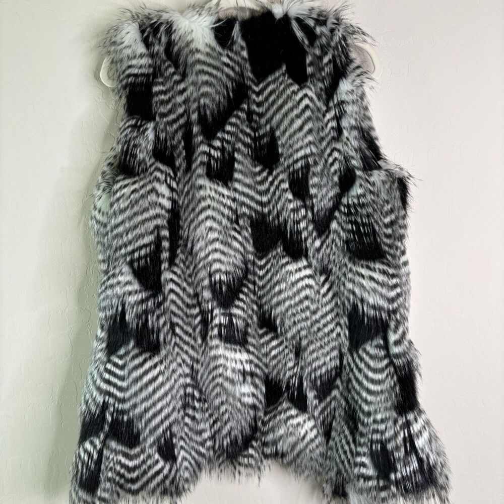 BSABLE Rabbit Fur Vest - Picture 3 of 4